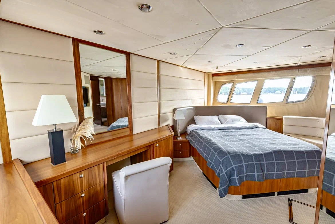 Аренда яхты Sunseeker 70 «Pallada» image- 27